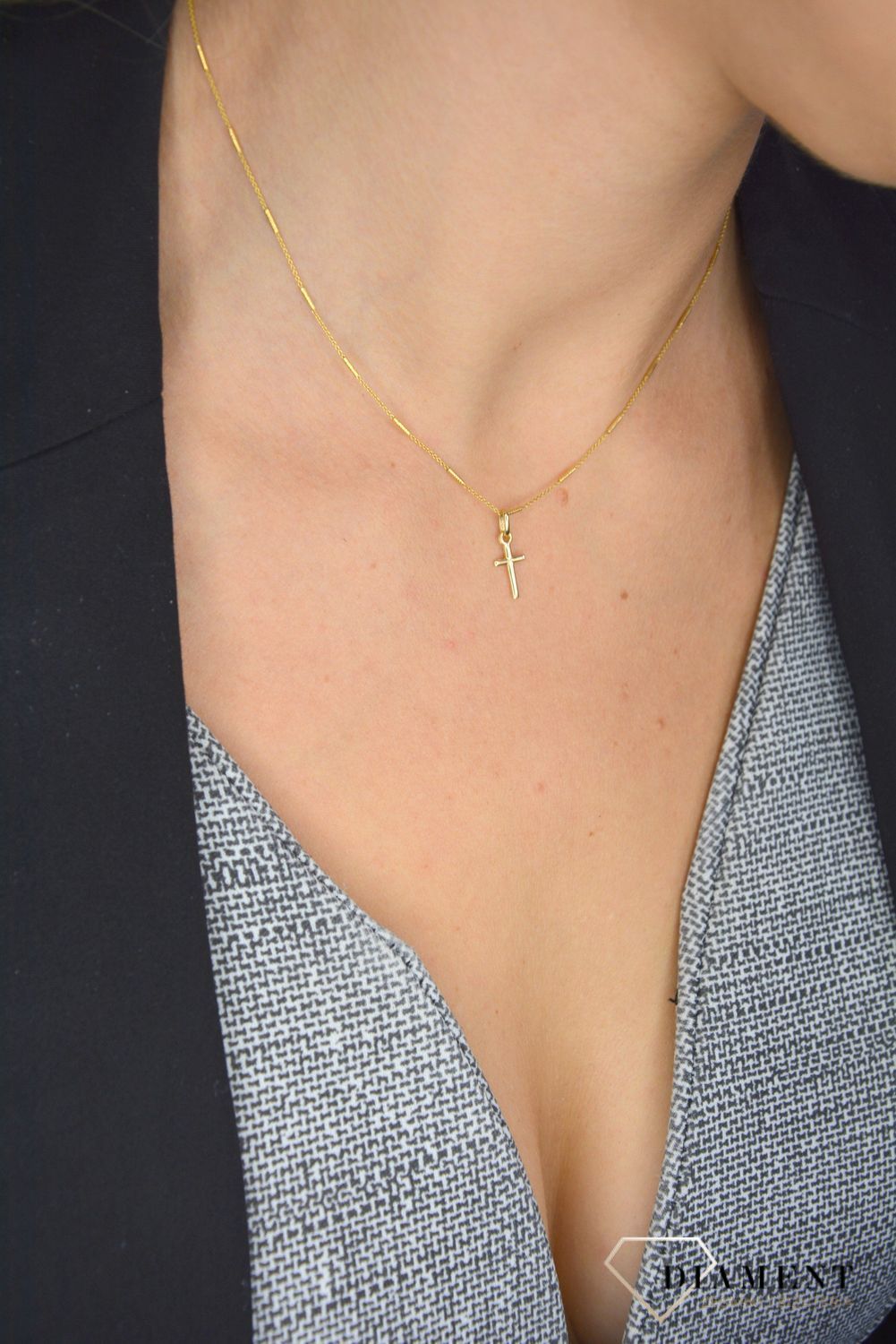 Złoty łańcuszek 585 o szerokości 1 mm DIA-LAN-1079-585 1mm.jpg